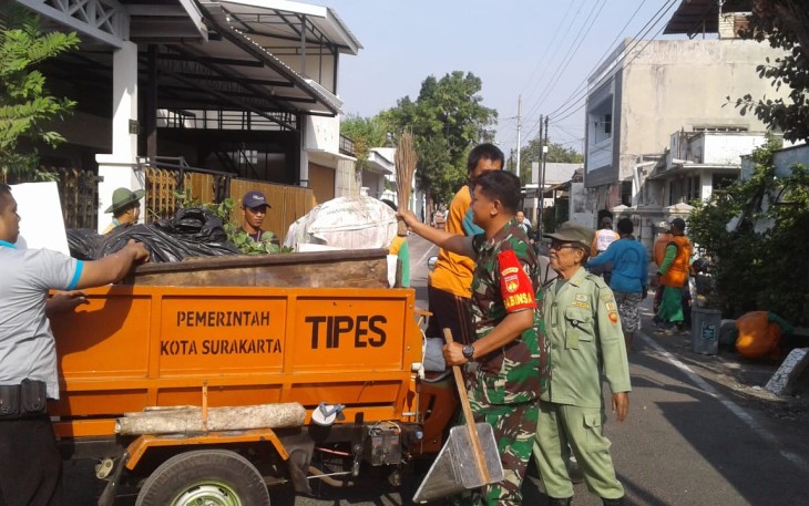 Peran Penting Babinsa Dalam Menjaga Kebersihan Lingkungan