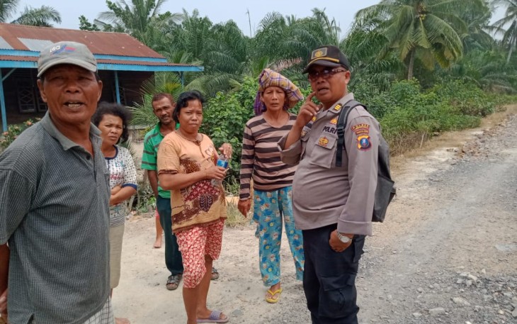 Kapolsek Kualuh Hilir saat Sampaikan Pesan Kepada Warga