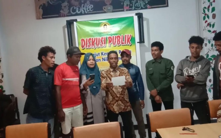 Diskusi Publik