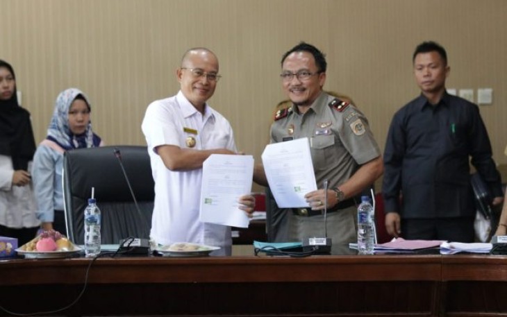Bupati Bengkulu Selatan Gusnan Mulyadi  