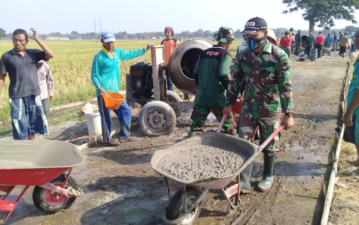 Semangat TNI Dan Rakyat Klaten Rampungkan Karya Bhakti Mandiri