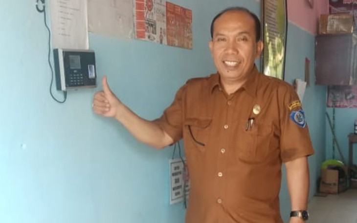 Kepala Sekolah SMP Negeri 1 Rantau Utara Drs Ribut Saragih