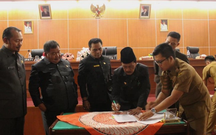 Paripurna DPRD Bengkulu Tengah  