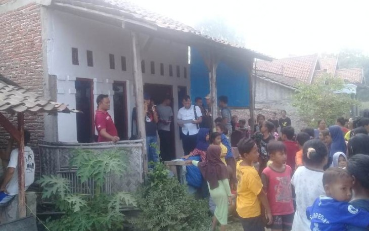 Petugas Periksa Kediaman Pelaku Penusukan Menko Polhukam di Brebes