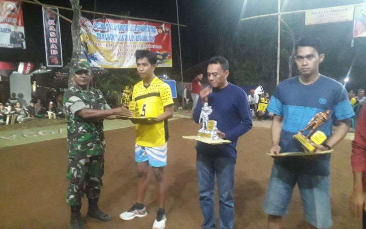 Tim Dishub Pekalongan Juarai Turnamen Bola Voli Koramil Warungasem Cup
