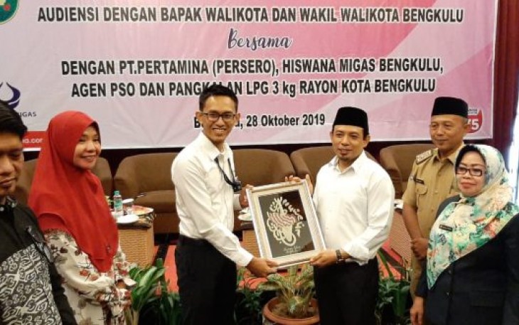 Wakil Wali Kota Bengkulu Dedy Wahyudi Foto Bersama 