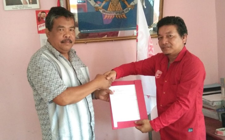 Balon Bupati Asahan Ir. H. Panusunan Siregar Ambil Berkas ke Partai PKPI Kabupaten Asahan