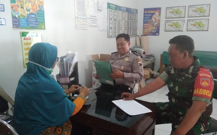 Babinsa Koramil 22 Wonosari Komsos Bersama Bidan Desa Wujudkan Desa Yang Sehat