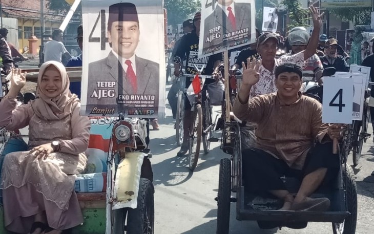Naiki Becak Motor "BAGOL" Menyapa Warga 
