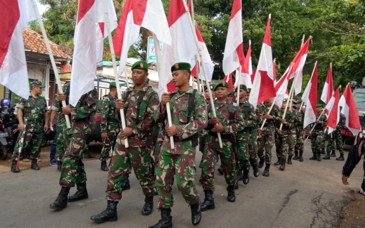 Wihaji dan Habib Ikut Kirab Merah Putih Maulid