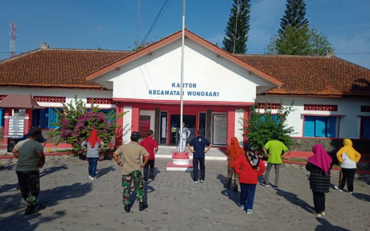 Senam Bersama Lintas Sektoral Dengan Koramil Wonosari