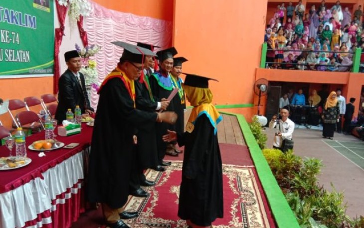 Wisuda Santri ke-IX Tingkat TPQ Dan MDTA Kabupaten Bengkulu Selatan 