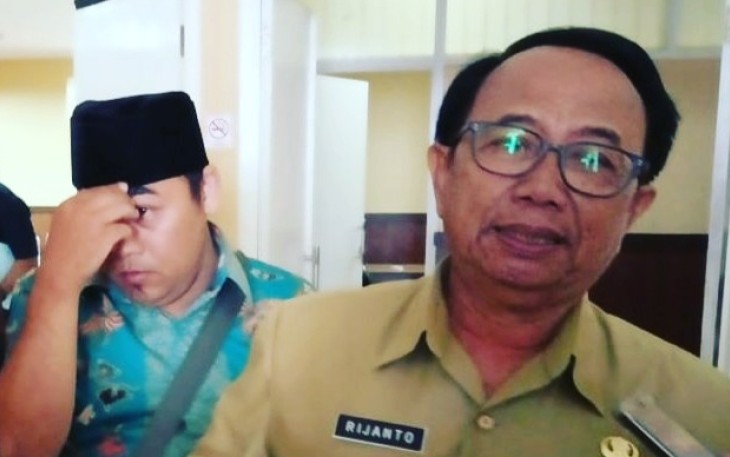 Bupati Blitar Drs Rijanto