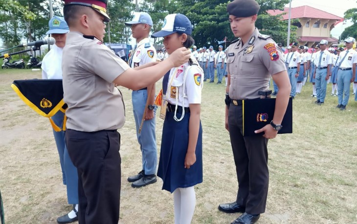 Kapolres Batang AKBP Edi S Sinulingga Dalam Jumpa Gembira Patroli Keamanan Sekolah 