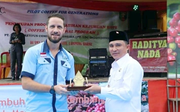 Bupati Hadiri Penutupan Pelatihan Kejuruan Kopi di SMA Negeri 1 Batu Brak
