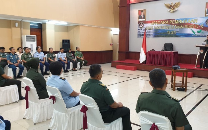 Pembukaan Kursus Dasar Instruktur Bahasa Inggris (DIBI) ke-45