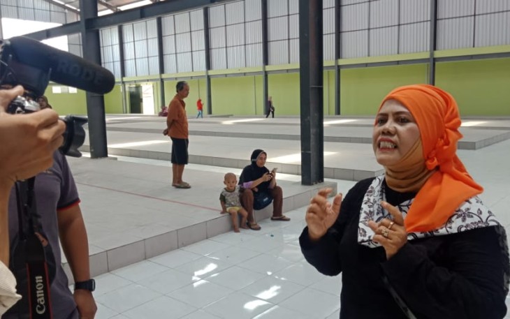 Ekspresi Wanita Ini Bikin Heboh Pedagang saat Peresmian Pasar Margasari