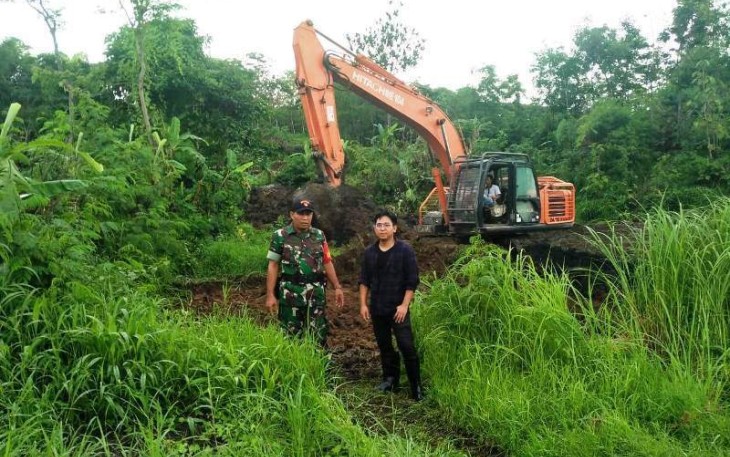 Reklamasi Tanah Tercemar Limbah Cair B3 di Tonjong Brebes