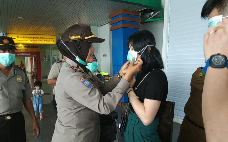 Polres Tanjungpinang Bagikan Masker untuk Masyarakat