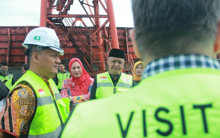 Investor Australia Tinjau Langsung Lokasi Pulau Baai Bengkulu