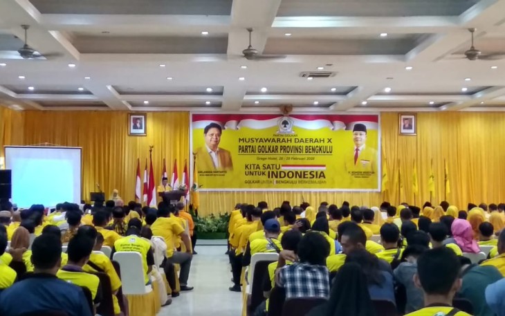 Wakil Ketua DPP Partai Golkar Roem Kono Saat Menyampaikan Sambutan  