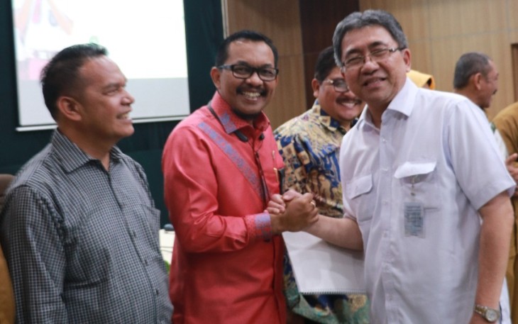 Kadisdik Batu Bara Ilyas Sitorus bersama Kepala Pusat Penguatan Karakter Kemendikbud RI Ir. Hendrawan M. Sc. Ph.D.Sudarman.