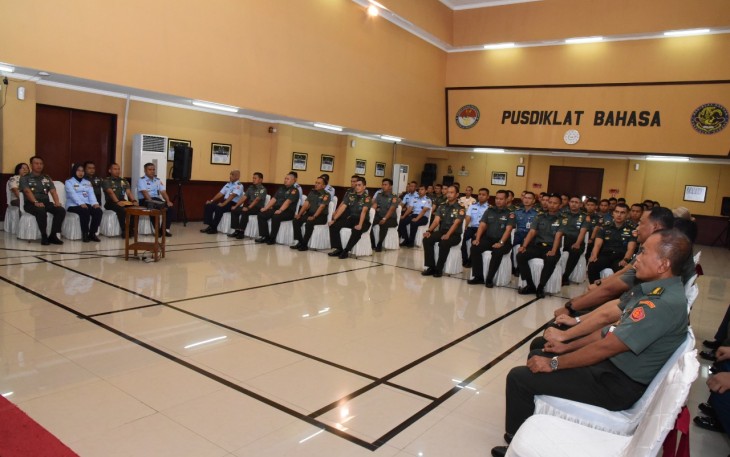 Pusdiklat Bahasa Badiklat Kemhan Buka Kursus Intensif Bahasa Inggris ke-96