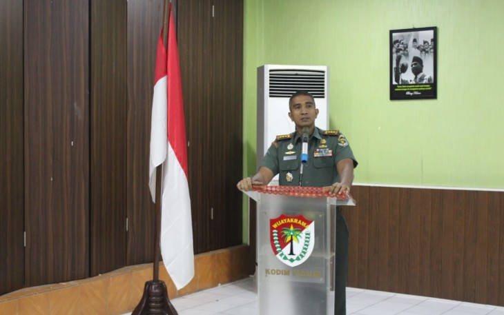 Seluruh Prajurit Mendengarkan Jam Komandan Kodim 0503/JB