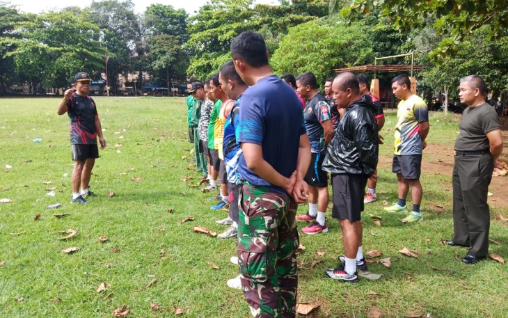 Anggota Kodim 0736/Batang melaksanakan latihan garjas