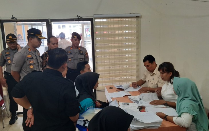Kapolres Labuhanbatu Siagakan Personil Beri Pelayanan Terbaik Terhadap Massa Pendukung Paslon