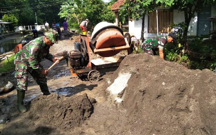 Tak Hiraukan Kucuran Keringat Demi Kejar Target "Talud TMMD"