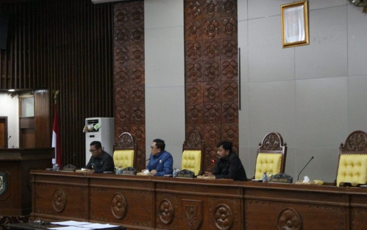 Delapan Fraksi DRPD Provinsi Bengkulu Setujui 3 Raperda Usulan Gubernur Jadi Perda