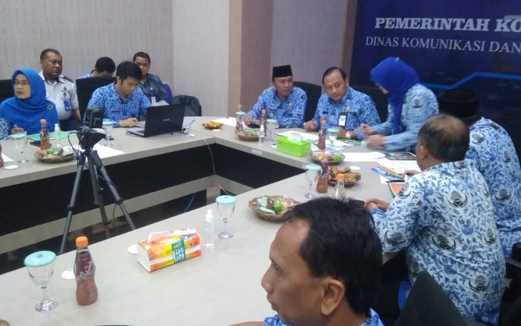 Wali Kota dan Wakil Wali Kota Tegal Siaran Video Conference Gubernur Jateng