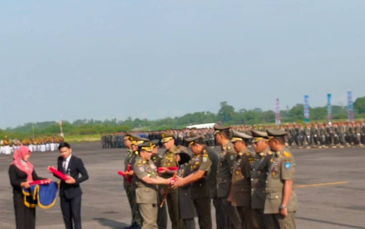 Menteri Dalam Negeri Tito Karnavian Menghadiri HUT Satpol PP ke-70 dan Sat Linmas ke-58 di Kota Mataram Nusa Tenggara Barat