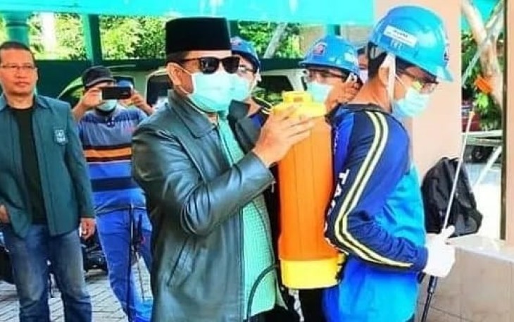 Anggota DPRD Jatim Ini Simpatik Beri Bantuan Disinfektan
