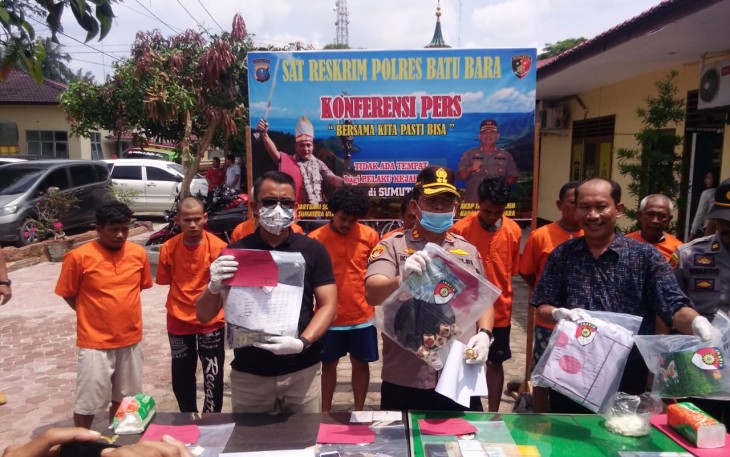 Konferensi Pers Polres Batu Bara