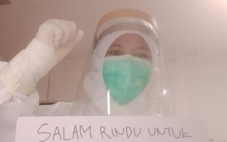 Rabiatun Adawiyah Putri kelahiran Rantau Gedang Singkil Kabupaten Aceh Singkil tampil viral sebagai relawan penanganan Covid-19 di Wisma Atlet di Jakarta.