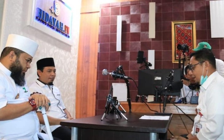 Wali Kota Bengkulu Helmi Hasan di Dampingi Wakil Wali Kota Bengkulu Dedy Wahyudi dan Kepala OJK Bengkulu Yusri 