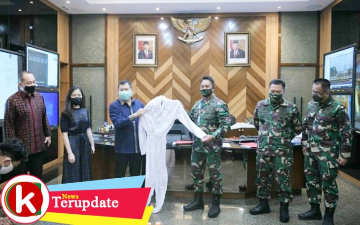 TNI AD Terima Bantuan 30.000 APD dari MNC Peduli