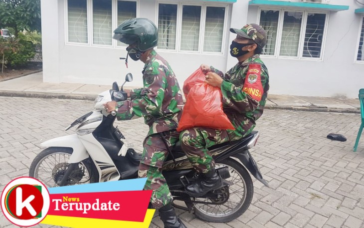 Dapur Umum Kodim 0506/Tgr Antarkan 500 Bungkus Makan Sahur Siap Saji