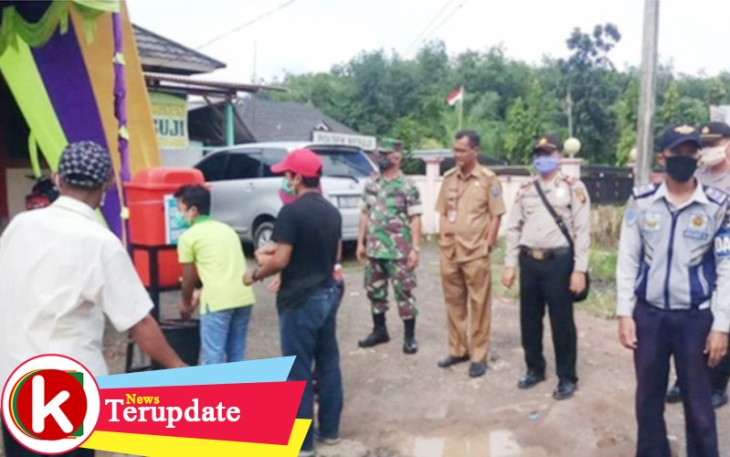 TNI Bersama Unsur Tripika Pantau Langsung Warga yang Baru Tiba Dari Luar Daerah di Kabupaten OKI