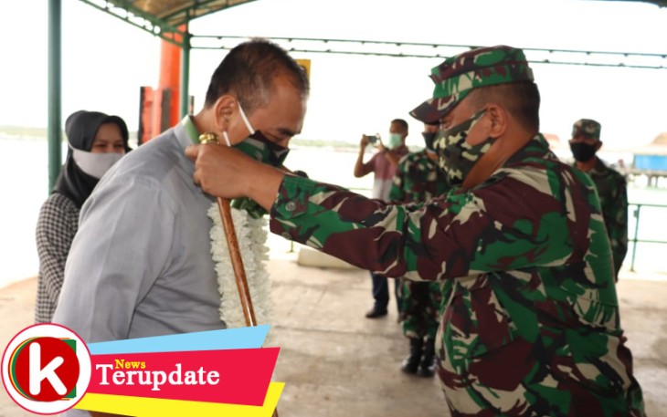 Dandim 0315/Bintan dan Ketua Persit KCK Cabang LV Dim 0315 Sambut Kedatangan Rombongan Danrem 033/WP di Kota Tanjungpinang