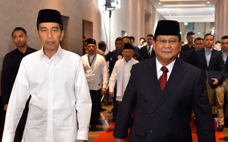 Presiden Jokowi bersama dengan Menteri Pertahanan Prabowo Subianto (Foto: Beritagar)