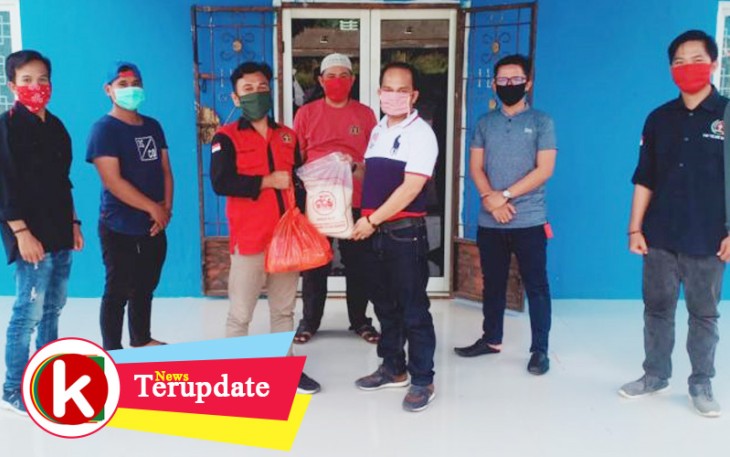 Pemkab Tuba Salurkan Paket Sembako kepada Insan Pers