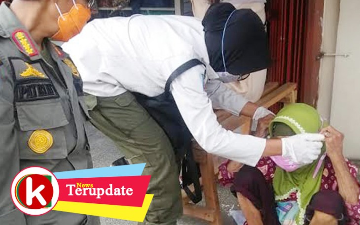 Tidak Pakai Masker Pedagang dan Pembeli di Bengkulu Diberi "Sanksi"