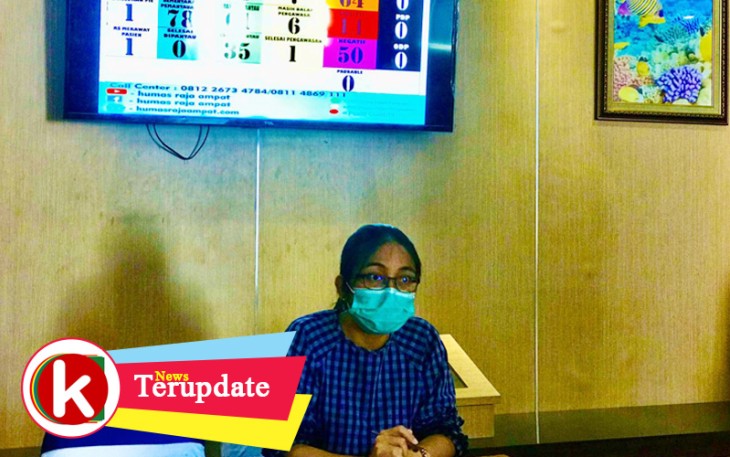 dr Rosenda pada konferensi pers di Kantor Bupati Sabtu (09/05/2020).