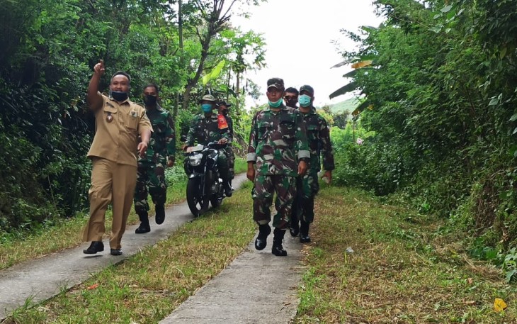 Kades Ngepoh dan Kasdim 0807/Tulungagung Cek Lokasi TMMD Bersama