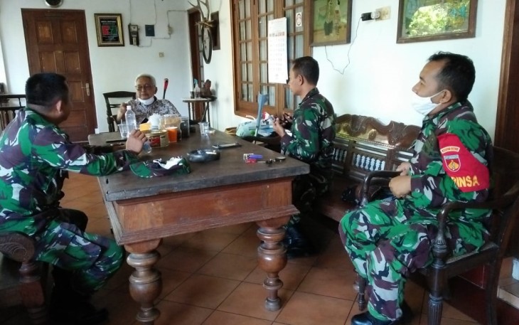 Danramil 03/Serengan Komsos Dengan Tokoh Agama