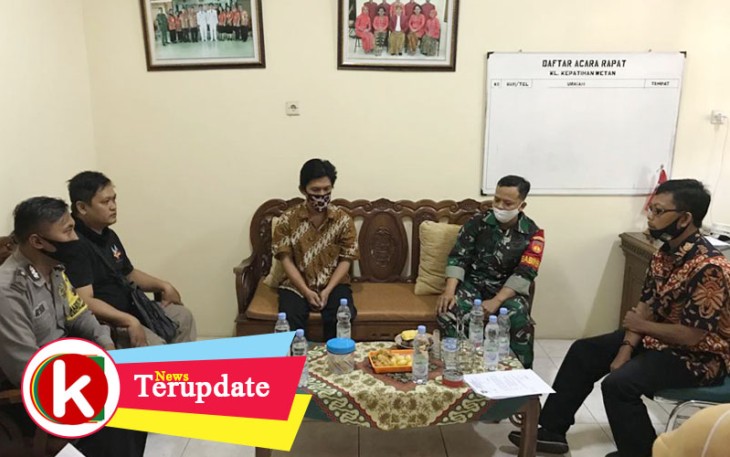 Babinsa Kepatihan Wetan Ikuti Rakor Dengan PKL