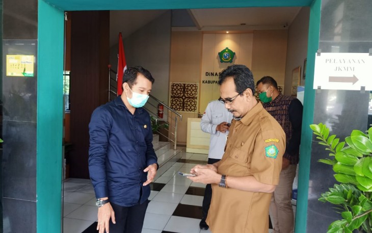 Adam Rusydi saat Sidak Dinsos Sidoarjo